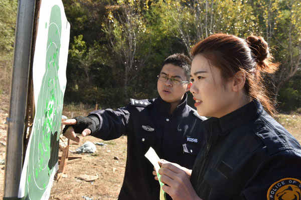 江海峰【公安或地方】鐵嶺縣公安局開展實彈射擊訓練提升實戰(zhàn)能力