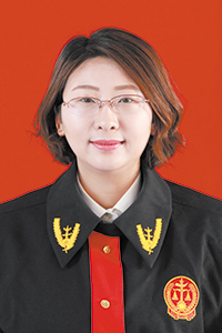 肖怡