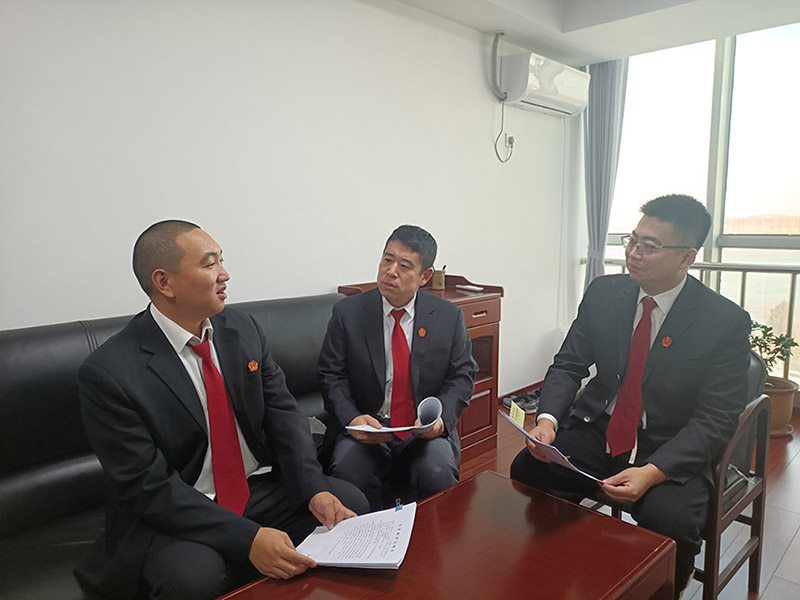 合議庭反復(fù)研究“附承諾帶租拍賣”可行性（丹東頭題片）