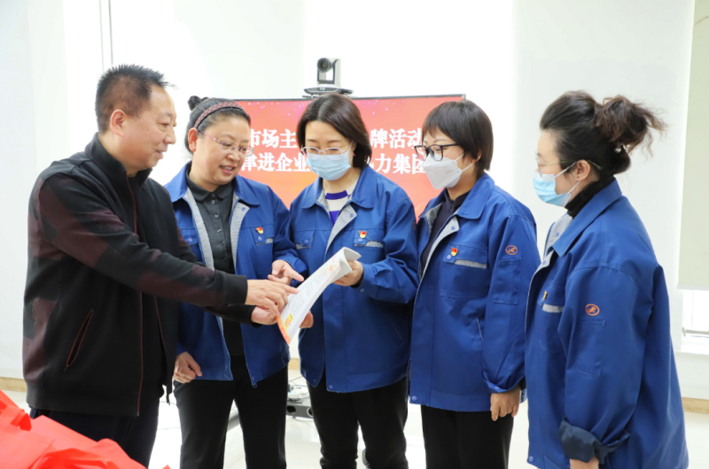 錦州市開展“進企業(yè)，摸實情”活動。