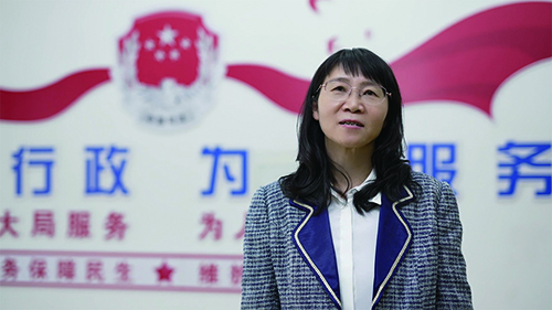 張亞?wèn)|  朝陽(yáng)市司法局黨組書記、局長(zhǎng)